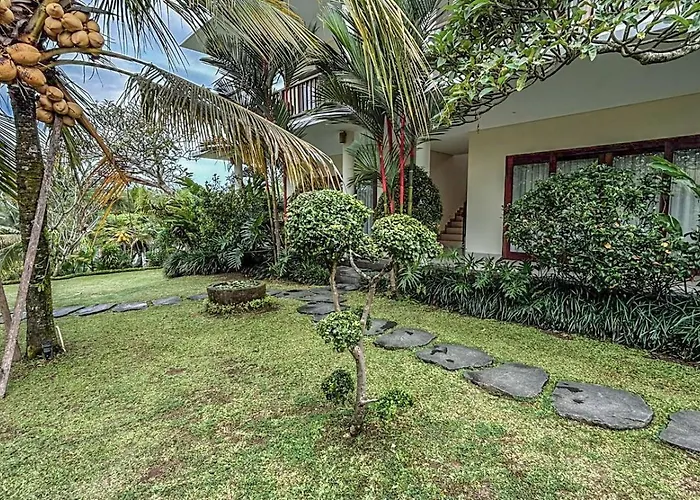 Dlobong With Bathtub And Garden View 3* ウブド