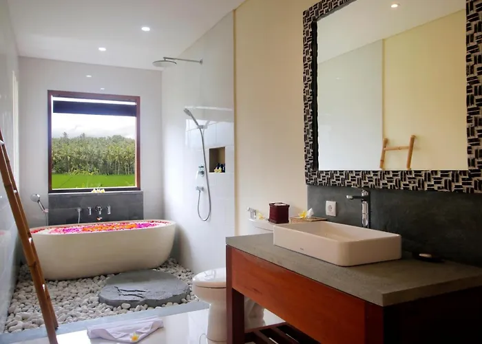 ゲストハウス Dlobong With Bathtub And Garden View 3*